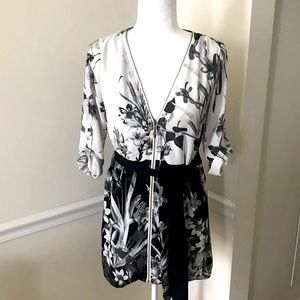 Papaya front zip mini dress. Size Small